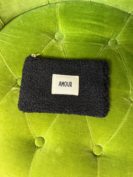 Pochette moumoute AMOUR Noire