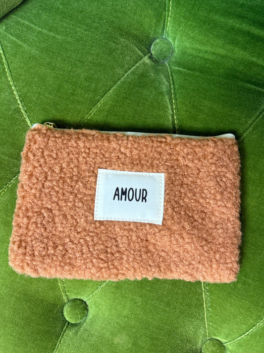 Pochette moumoute AMOUR Camel